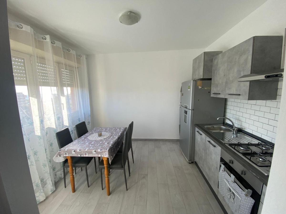 Grande, Vista Mare A 2 Passi Dalla Spiaggia ลิโด ดิ ออสเตีย ภายนอก รูปภาพ